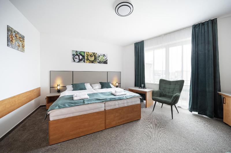 Quadruple Room image 4