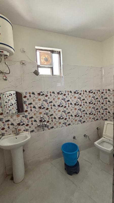 Hotel Vrindavan Hari - image 14