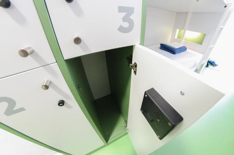 Bed in 4-Bed Mixed Dormitory Room with Private Bathroom image 1