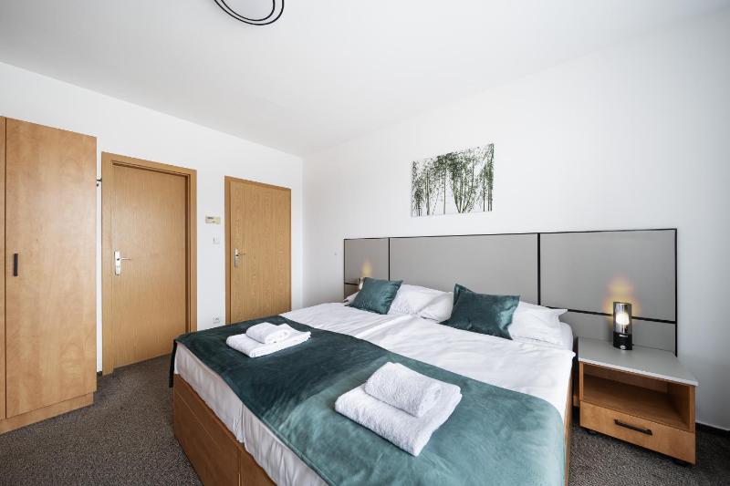 Double Room image 4