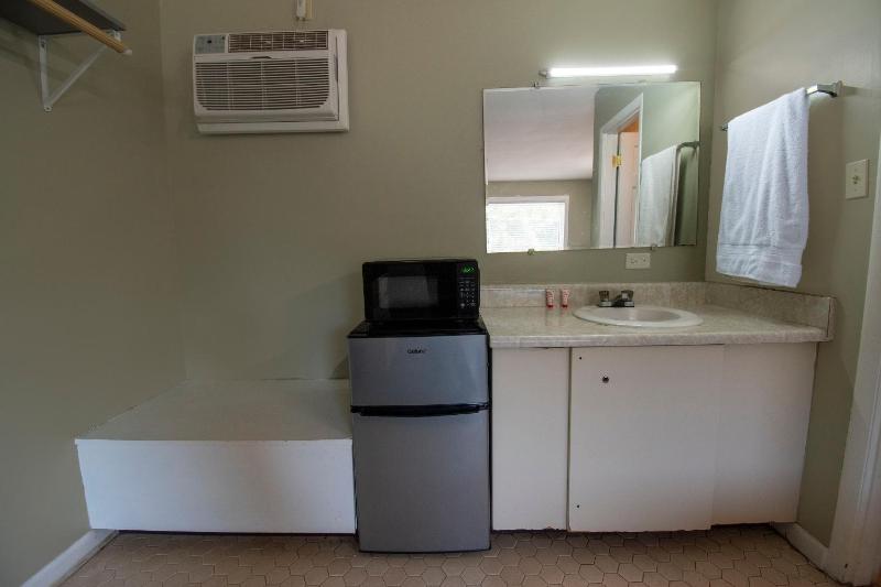 King Room image 3