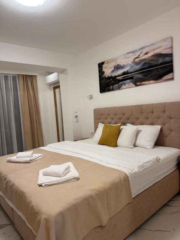 Deluxe Suite with Sea View image 1