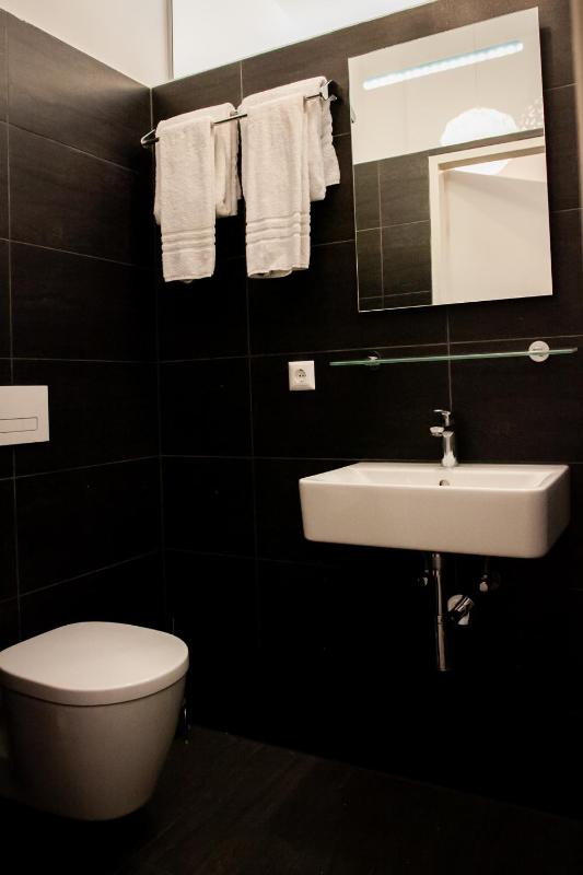 Comfort Studio with Balcony image 4