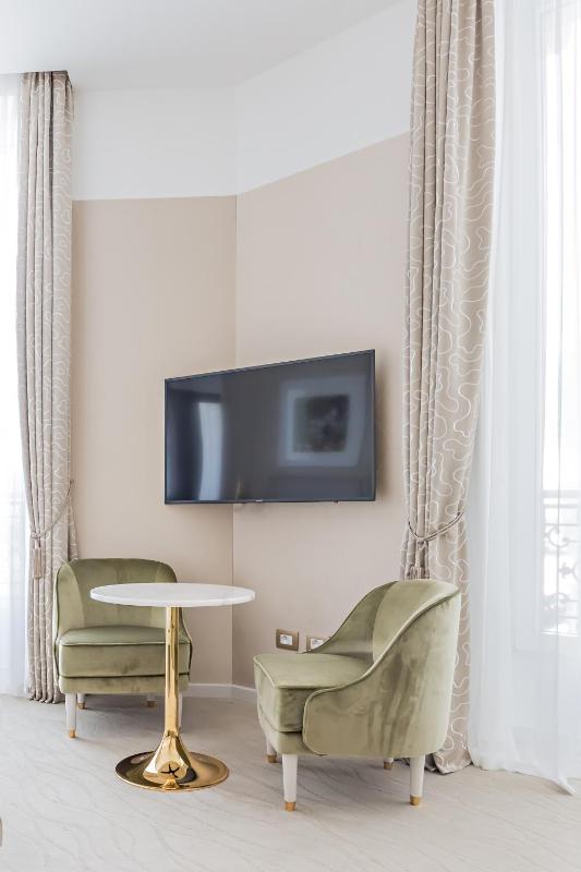 Executive Double Room with Free access to Spa image 4