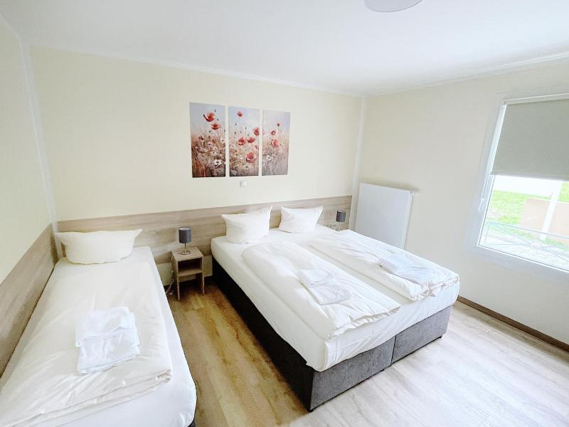 Triple Room image 3