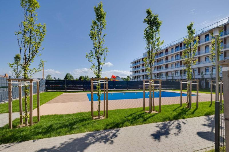 Ku Morzu 1D Elegancki Apartament z Parkingiem by Noclegi Renters - image 46