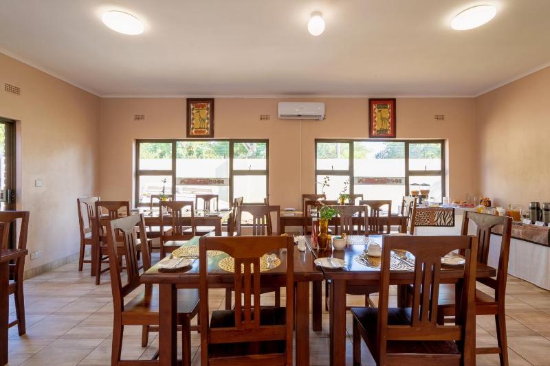 Victoria Falls Premier Lodge - image 10