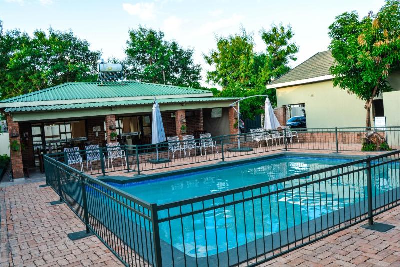 Victoria Falls Premier Lodge - image 6