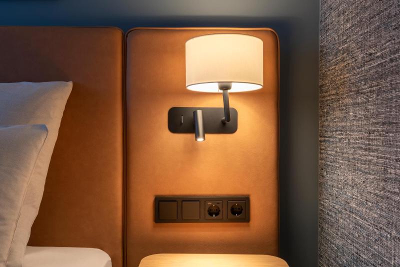 Superior Room with Two Twin Beds image 4