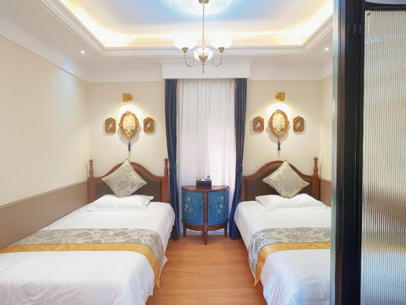 Gulangyu Yuanzhongyuan Homestay - image 20