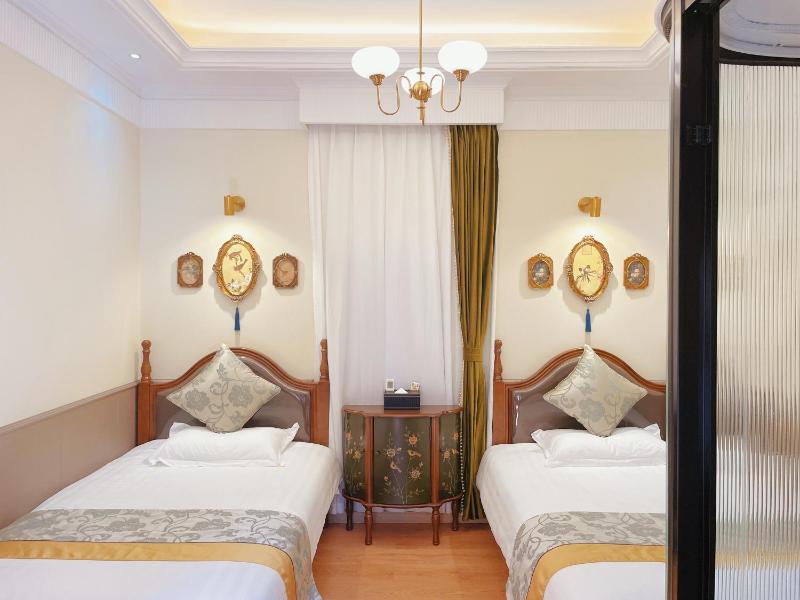 Gulangyu Yuanzhongyuan Homestay - image 18