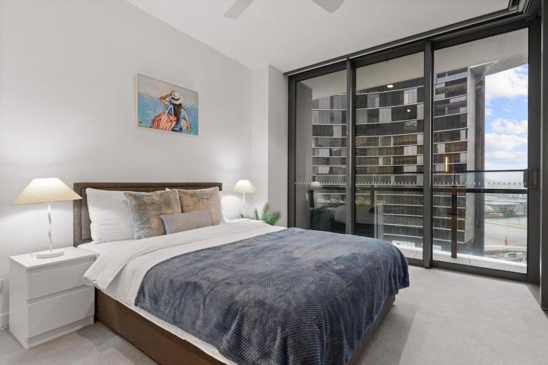 1 BR Apartment in Queens Wharf - image 8