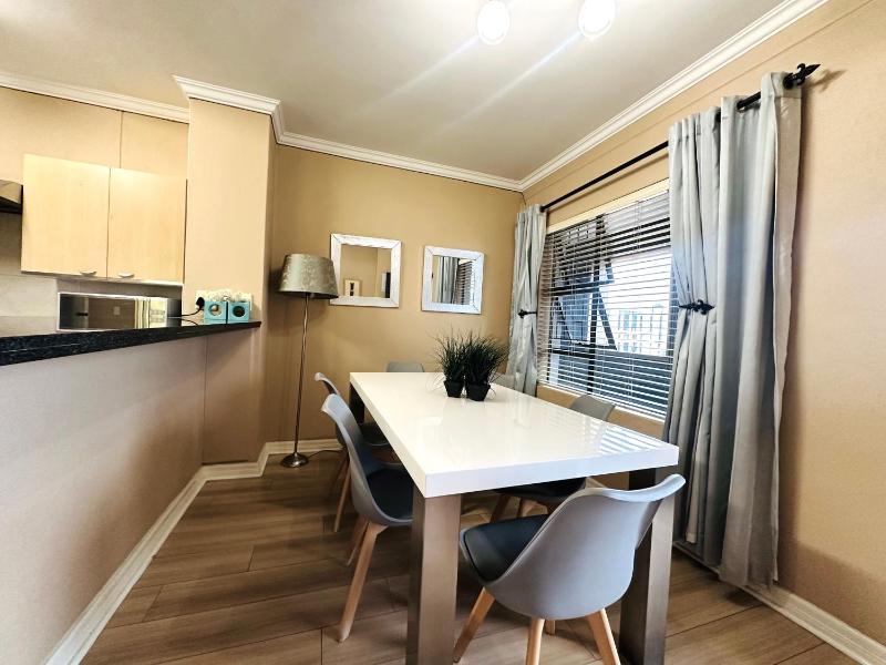 Luxury Apartments West Point Sandton - image 11