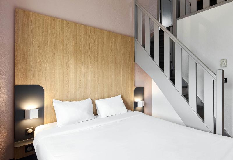 Quadruple Room image 1