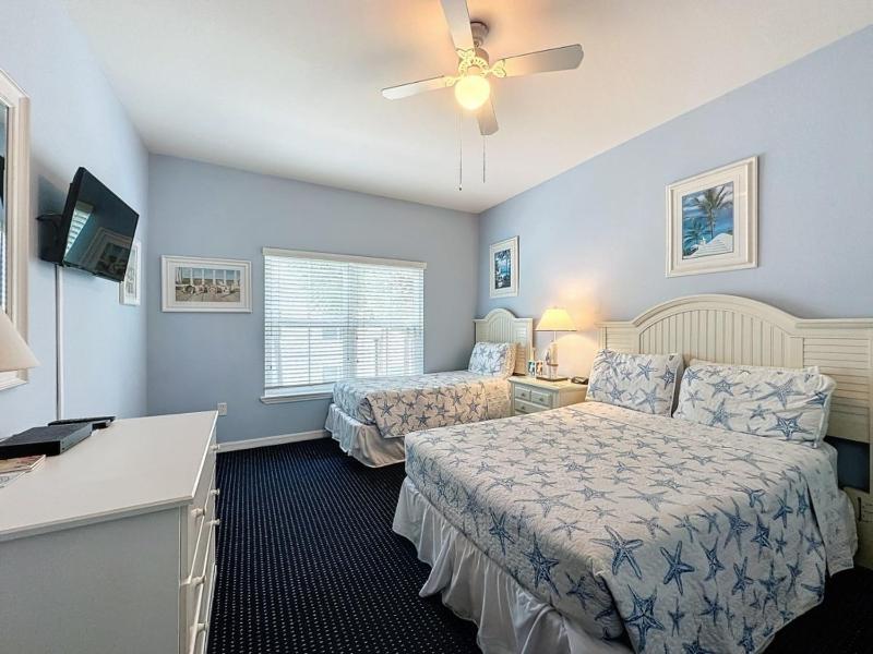 Two Bedroom Condo near Disney condo - image 14