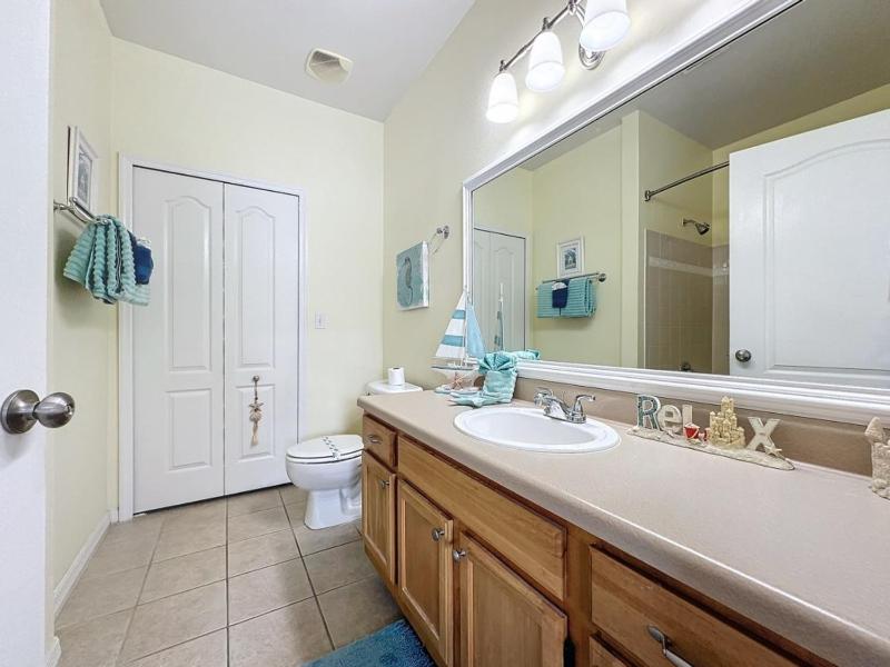 Two Bedroom Condo near Disney condo - image 17