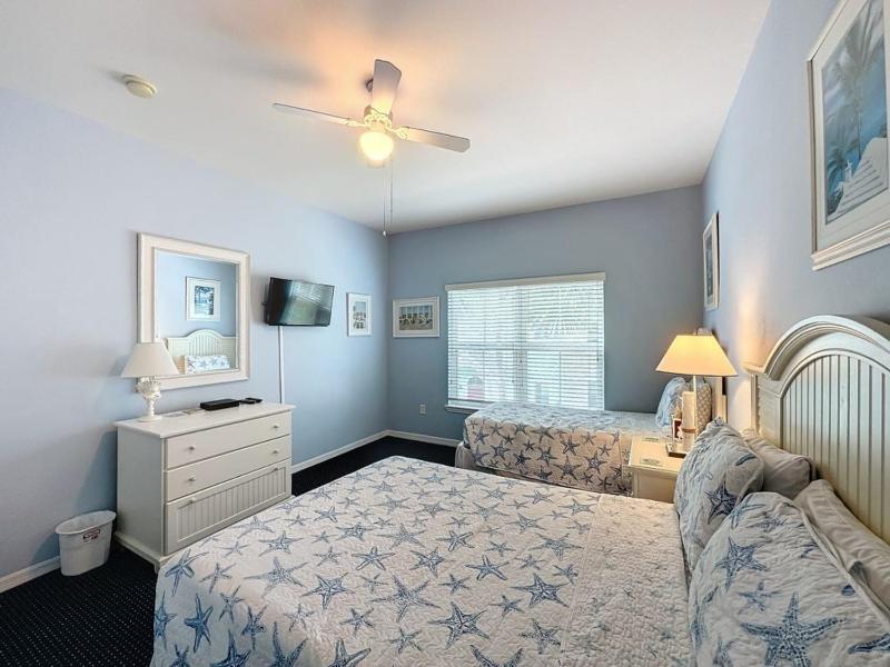 Two Bedroom Condo near Disney condo - image 28