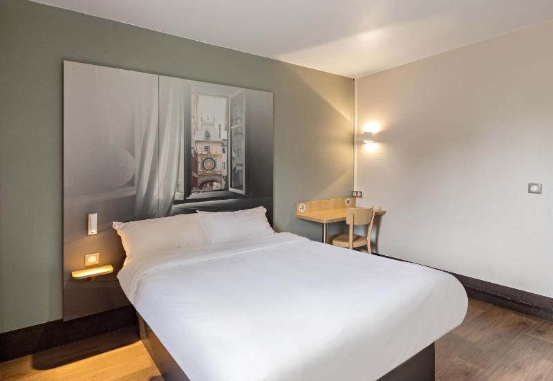 Double Room - Disability Access image 1