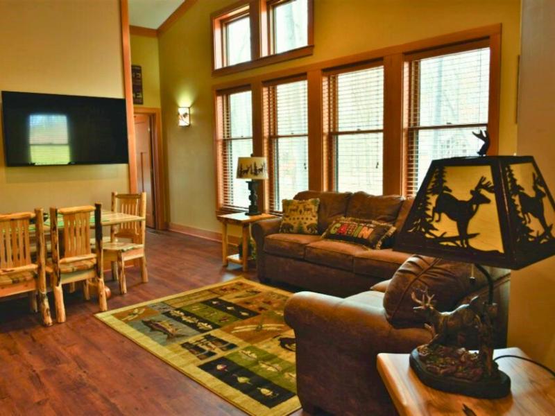 Superior Cabin Suite image 3