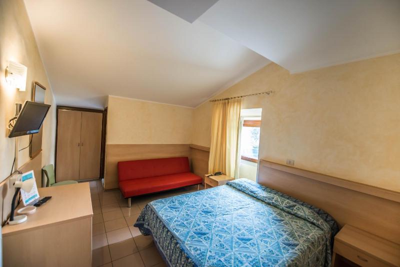 Triple Room image 1
