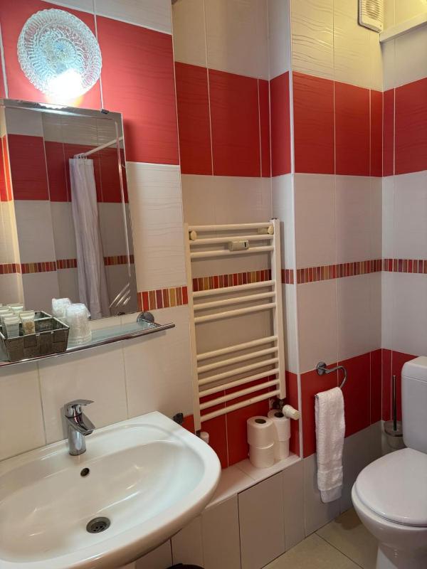 Deluxe Apartment image 2