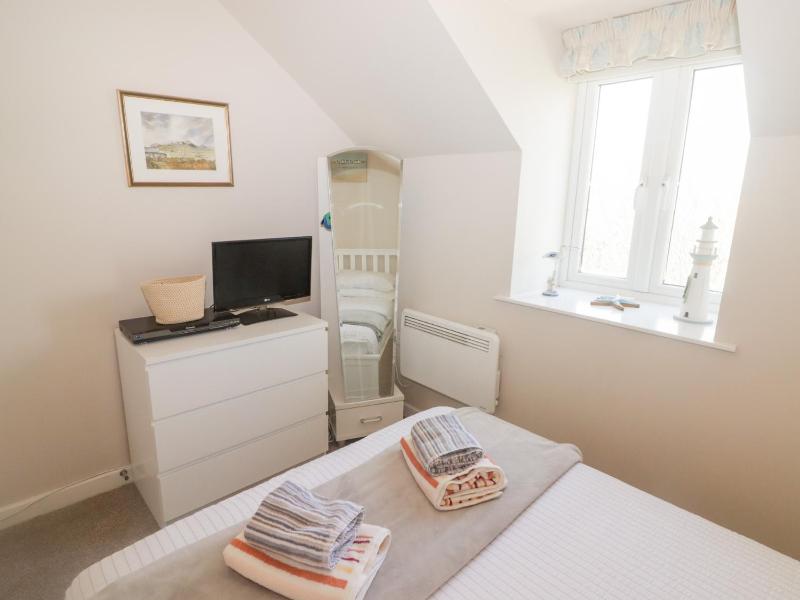 Daffodil Apartment - image 21