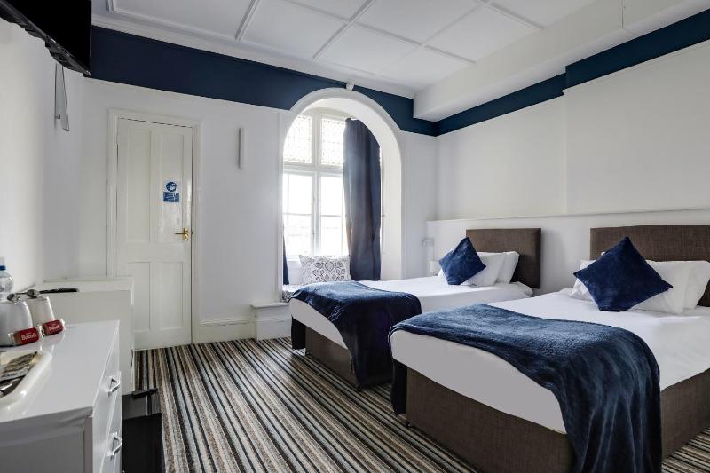 Standard Double or Twin Room with Sea View image 1