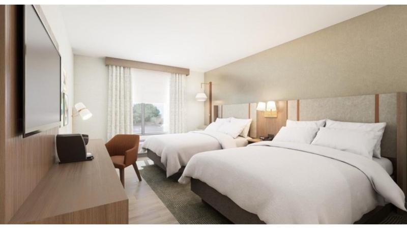 Premium Queen Room with Two Queen Beds image 2