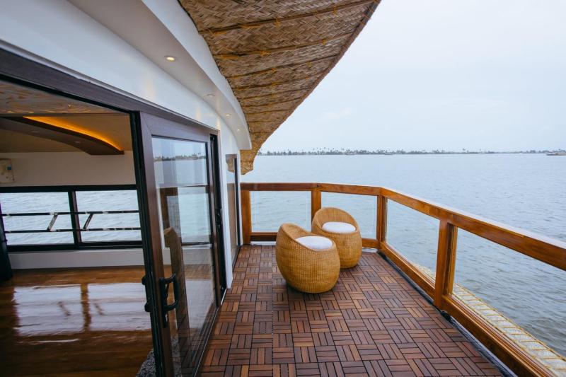 Luxury Boathouse - image 8