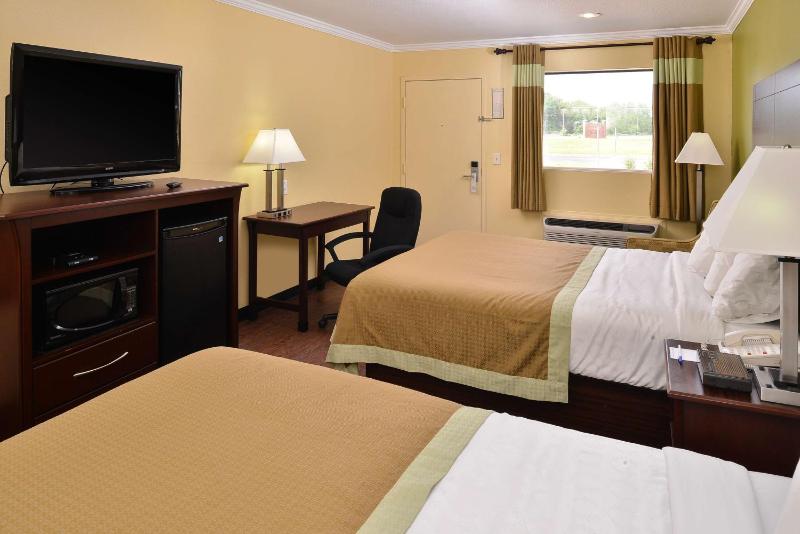 Queen Room image 4