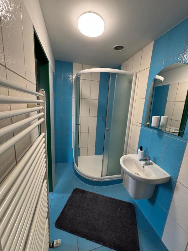 Double Room with Balcony image 4