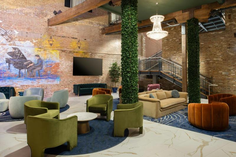 Courtyard by Marriott New Orleans Warehouse Arts District - image 8