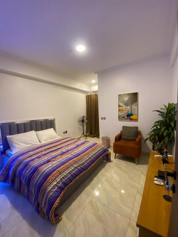 AJ's Exclusive Apartment - image 10