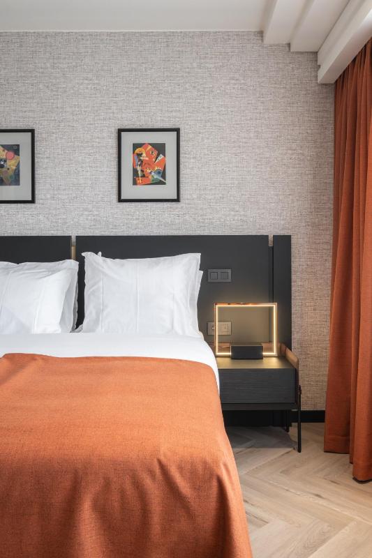 Superior Double Room image 4