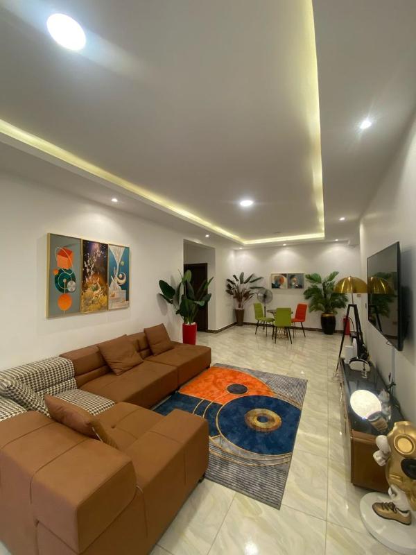AJ's Exclusive Apartment - image 9
