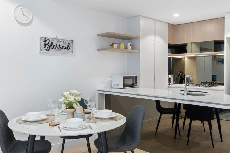 New 2BR Apt at Queens Wharf BNE - image 14