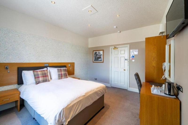 Standard Double Room image 1
