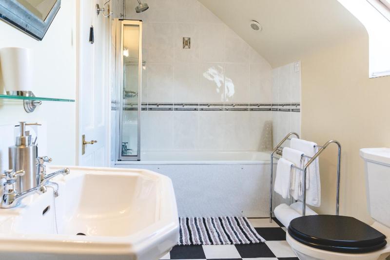 Superior Double Room image 4