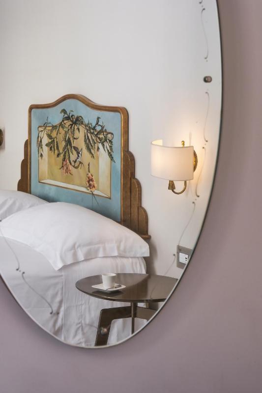 Superior Double or Twin Room image 2