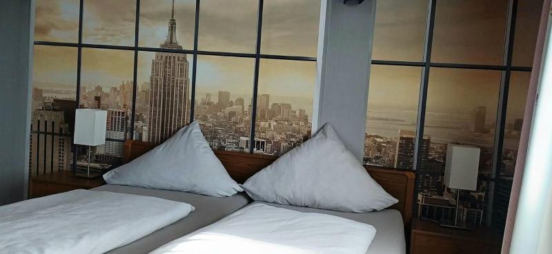 Double Room image 1