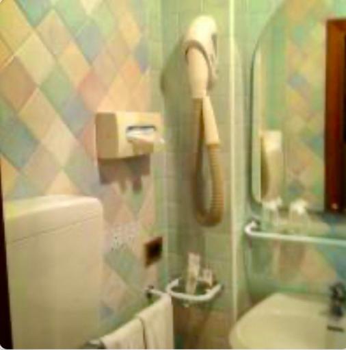 Quadruple Room image 2