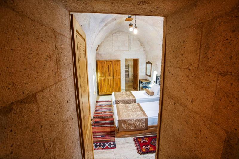 Standart Twin Stone Room image 3