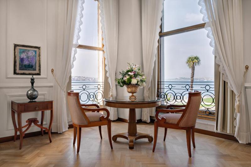 Palace Bosphorus Suite image 3