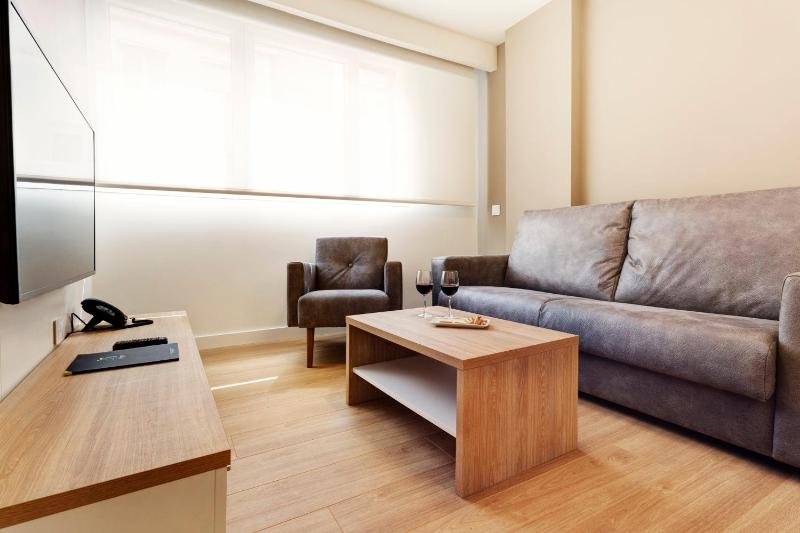 Double Bed Apartment image 4