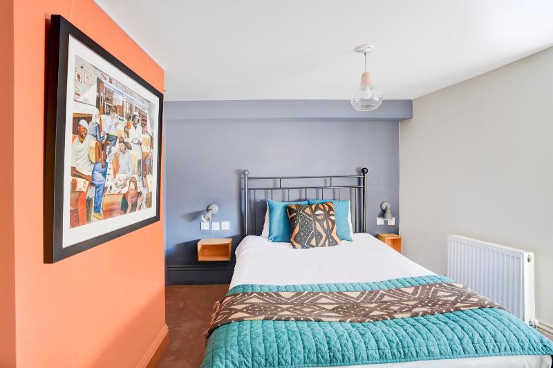 Superior Double Room with Private Bathroom image 1