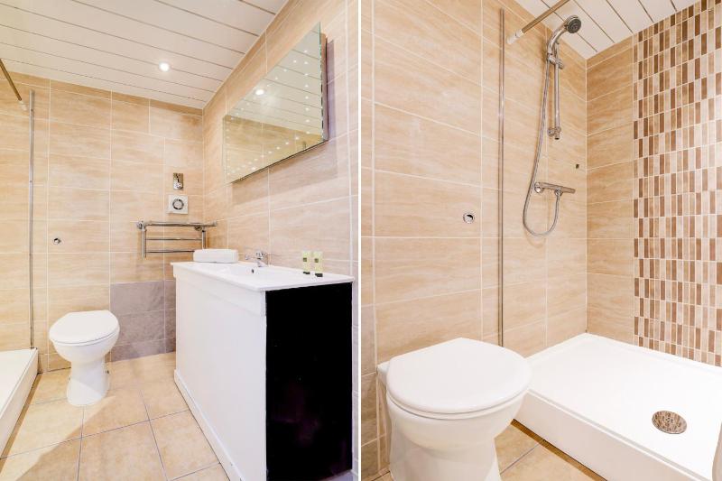 Standard Triple Room image 3