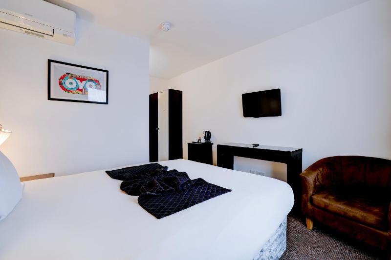 Deluxe Double Room image 1