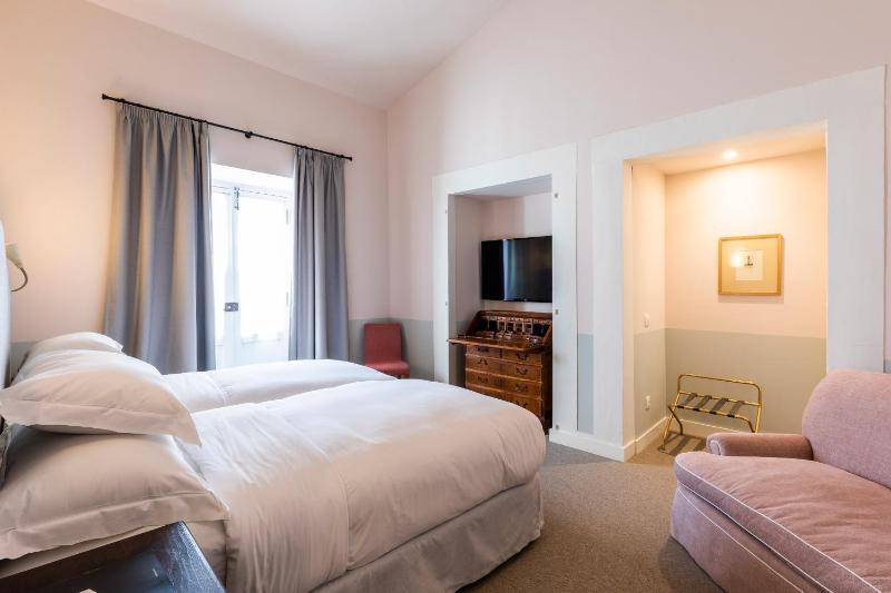 Premium Room image 4