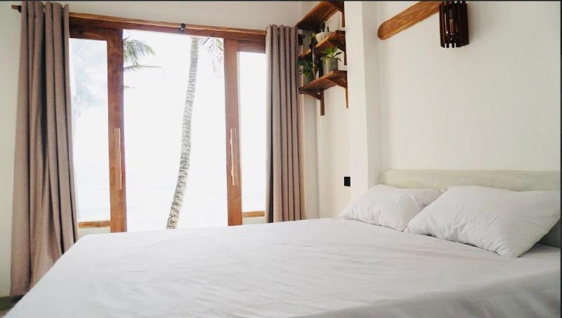 Blue Beach Villa Ahangama - image 4