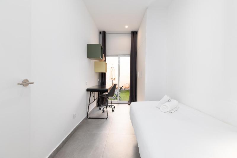 ApartUP Belmar Apartments - image 4